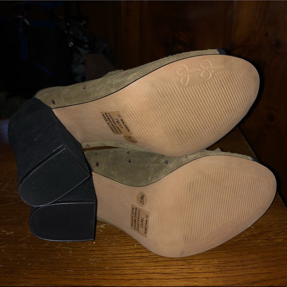 Jessica Simpson - Black + Green Suede Sandal Heal - Picture 4 of 4